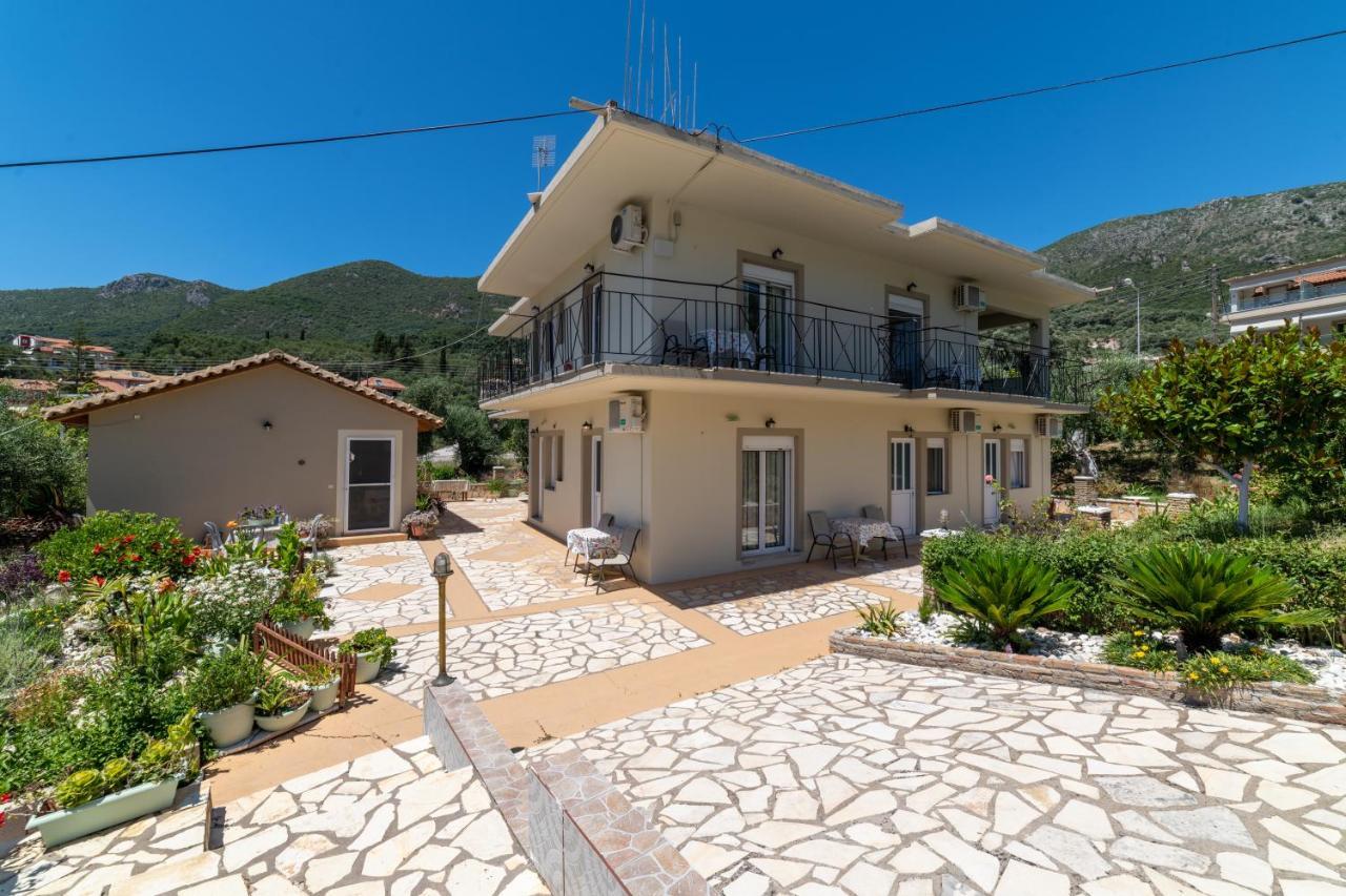 Lambrini Studios Parga Exterior photo